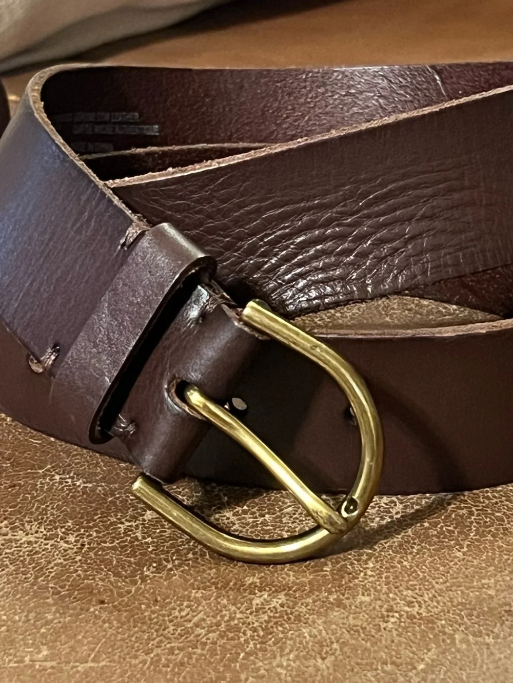 Classic Brown Leather Men’s Belt with Brass Buckle Sz L
